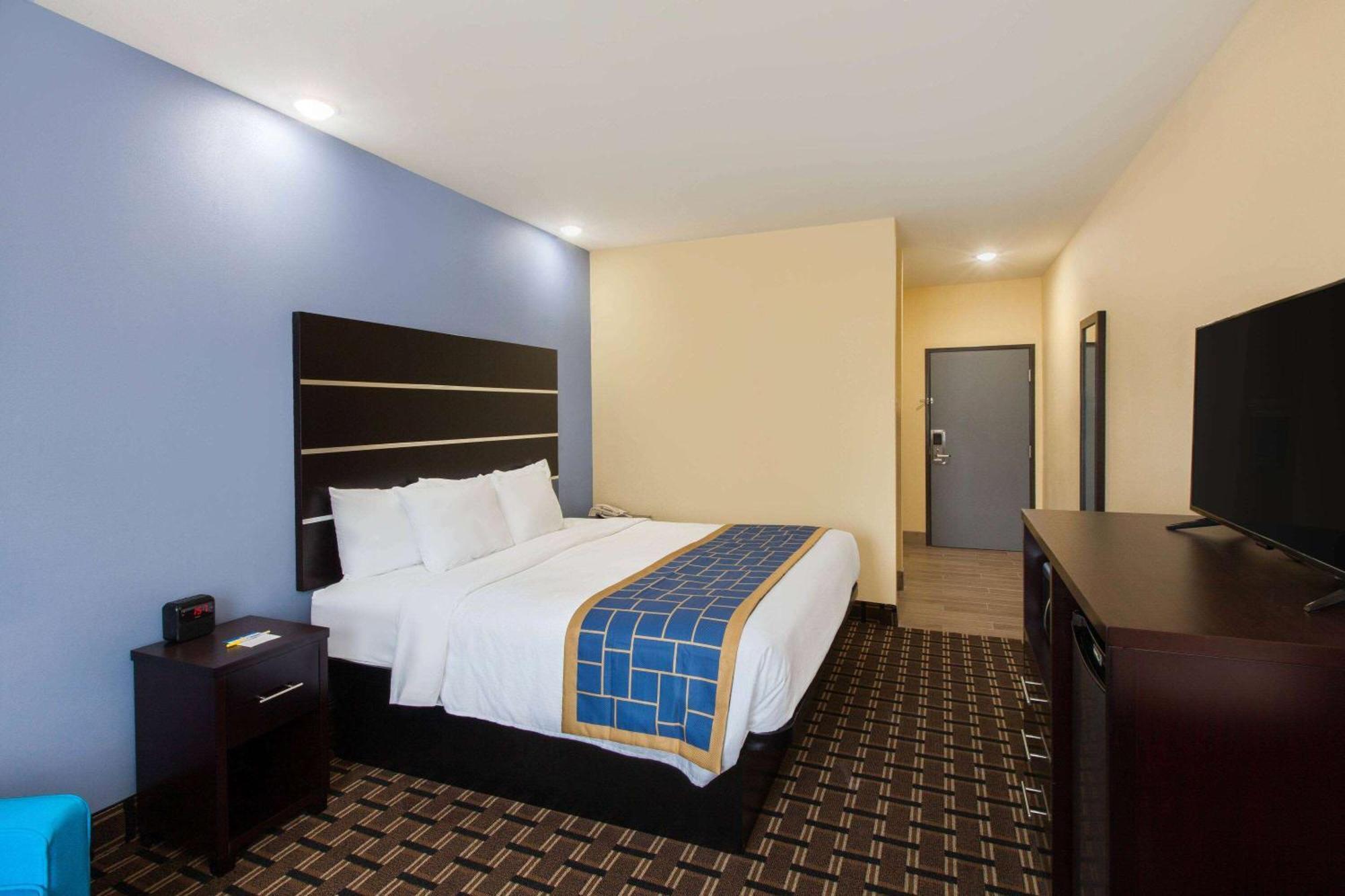 Days Inn By Wyndham Baton Rouge Airport Екстер'єр фото