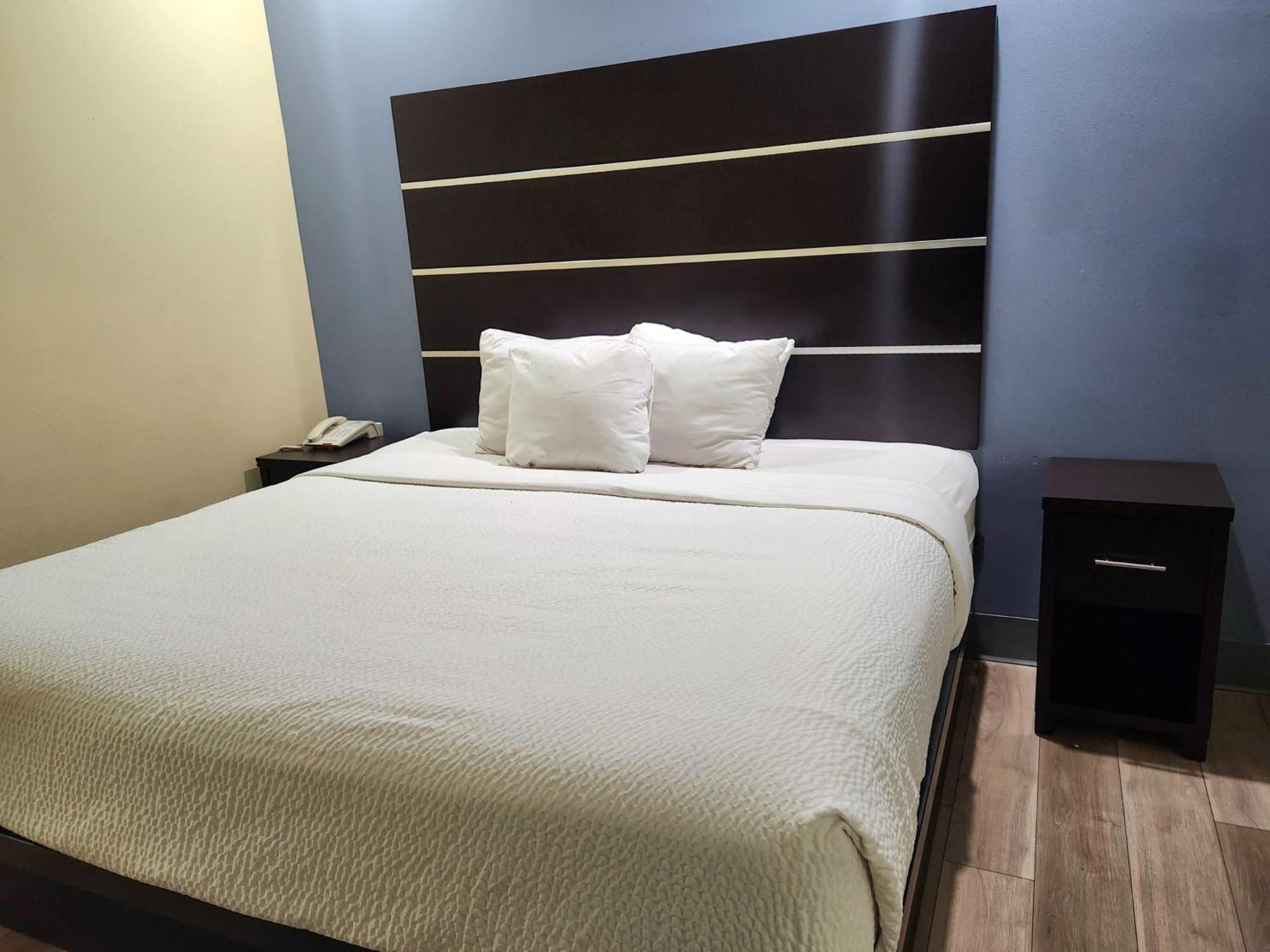 Days Inn By Wyndham Baton Rouge Airport Екстер'єр фото